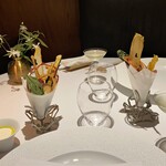 レフェルヴェソンス - 野菜クリスプのブーケと豆腐サワークリーム