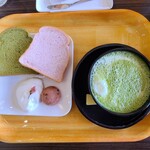 BAKERY&Cafe ambitious - 春よこいセット(580円)です。