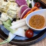 Assorted raw vegetables served with chicken miso