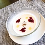 Restaurantino Magrit - 감자 비시소와즈