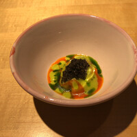 TTOAHISU - 焼き茄子のパプリカソース キャビアを乗せて…
                      あれっ？色合いからしてエスニック系？？