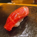 小鯛雀鮨 すし萬 - おかわりした中トロ