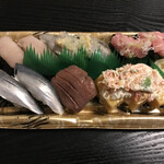 Heiroku Sushi - はまち、いわし、ねぎとろ、こはだ、牛タン、海鮮厚焼玉子