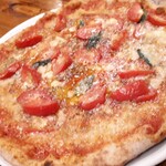 ピッツェリア パーレンテッシ - ⚫マリナーラ　初めの1枚はまずはコレ❗