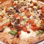 ピッツェリア パーレンテッシ - ⚫岩手県産短角牛と夏野菜のメキシカーナ～ピリ辛～