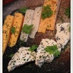 ビアリパブリック - チーズ3種盛り
      2012.6