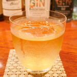 イーデン ホール - フランシス・アルバートをロックで