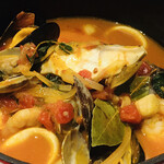 ビストロ キャトルズ - 大海老とたっぷり魚介のペスカトーレ