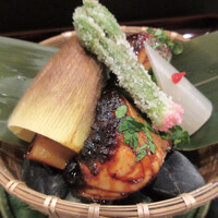 日本料理 直 - 鱒と筍の照り焼き、油ぼうずの天ぷら