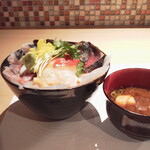 Saikatei - ７種の海鮮丼