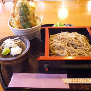 旧軽井沢銀座周辺でおすすめの美味しいそばをご紹介 食べログ 旧軽井沢銀座周辺でおすすめの美味しいそばをご紹介 食べログ