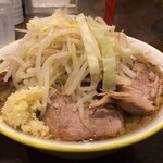 ラーメンイエロー - 【再訪】ラーメン(ニンニクあり）