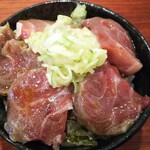 灼味噌らーめん 八堂八 - マグロの頭肉のっけ飯(限定10食) 500円