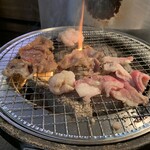 味覚園 - 焼いてます