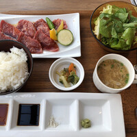 焼肉 The INNOCENT CARVERY 新丸ビル店 - 