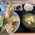 Sobadokoro Matsuura - 天丼(味噌汁付)