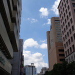 ラーメン二郎 - 梅雨明けの空