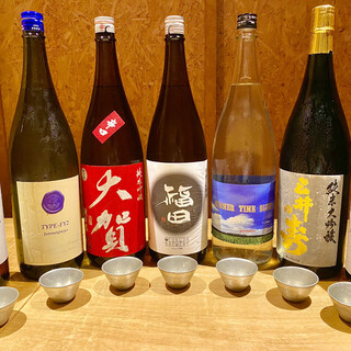 We mainly carry local Hakata sake [Changes every month]