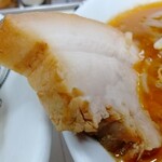 麺屋 にぼすけ - 巨大な豚さん