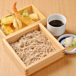 天ぷら５種の 枡そば