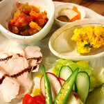 赤池で最高の食材と自然派ワイン・純米酒を楽しむお店 陽なたぼっこ - 