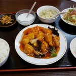 鶏白湯ラーメン らくらく亭 - 