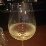 インカント - 肉にも合う、しっかり目のボディの白