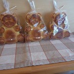こみちのパン屋さん かて  - 可愛いくまさんが・・