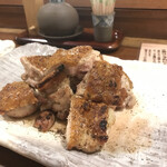 Robata Omoto - 鶏もも塩焼き