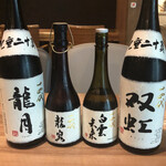 Shinjuku Nyu Rebaya - 店主におまかせコースにはこんな日本酒も！