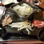 かつみ食堂 - 独特なジンギスカン鍋