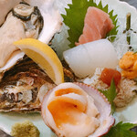 龍のかくれんぼ - 本日のお造り盛り合わせ