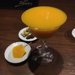 バー ゴヤ - 宮古島マンゴーのカクテル。コクのあるもったりとした味のマンゴー！