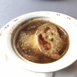 ビストロ ポップコーン - オニオングラタンスープ