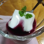 玄海鮨 - デザートは杏仁豆腐