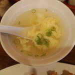 中華料理台北 - 八宝菜ランチに付いてくるスープ
