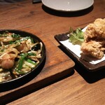 ばん鶏 - 右 中津唐揚げ