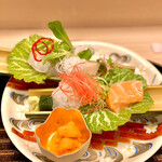 京懐石 吉泉 - メイタガレイ、ホタテ、五島の剣先イカ、デンマーク産サーモントロ