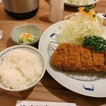 旨いとんかつ 海老フライ 文治郎 - ロースかつ定食