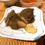 すし匠 - 蒸し黒アワビと肝ソース