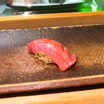 すし匠 - 鮪中トロのにぎり