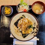 エム・キッチン まさよし - かき揚げ丼(740円)