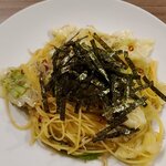 DESK - ジャコとキャベツの和風ソースパスタは