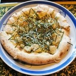 魚沼茶房 - 「PIZZA(和風玄米もち)」M(\1200)です(2013/7/10UP)