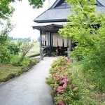 魚沼茶房 - お店の入り口付近です③