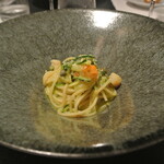 リストランテ カノフィーロ - 帆立とズッキーニ、サフランのソース　スパゲッティ