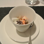 リストランテ カノフィーロ - 北海シマエビとカポナータ黒オリーヴのパウダー