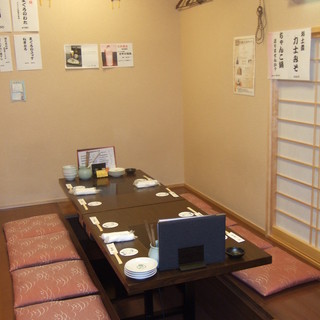 掘り炬燵の個室（間仕切りあり）2名様から