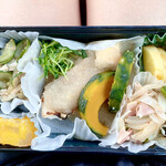 長屋の炊事場 なかよし - 鯛のおろしあんかけ