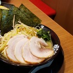 町田商店 - ネギ チャーシュー麺 硬め 濃さ普通 脂 普通